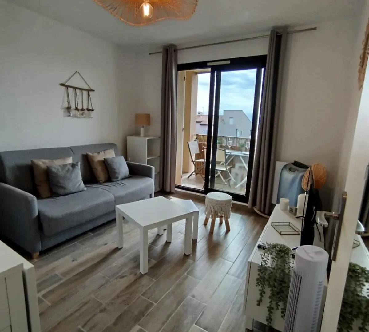 Mimi & Cosy, Vue Mer A Six-Fours-Les-Plages 0*,