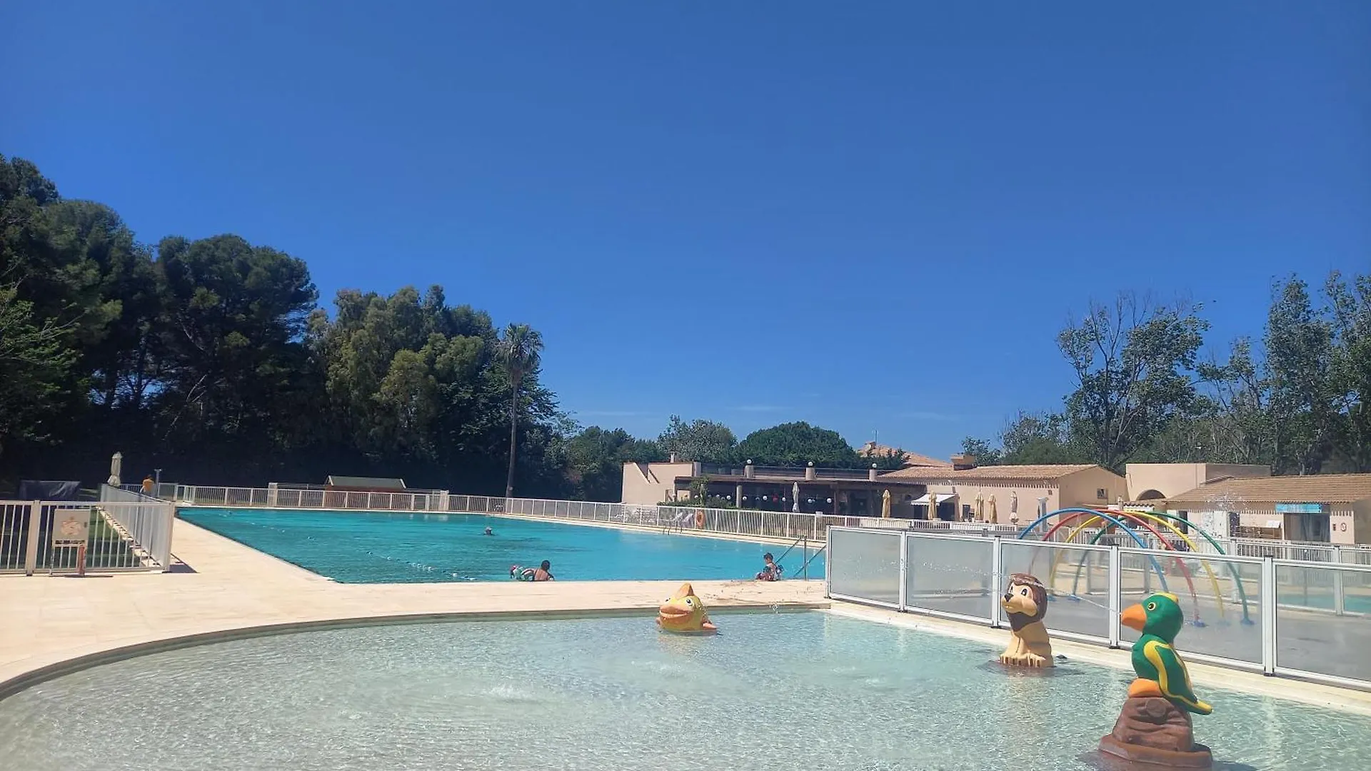 Mimi & Cosy, Vue Mer A Six-Fours-Les-Plages 0*,